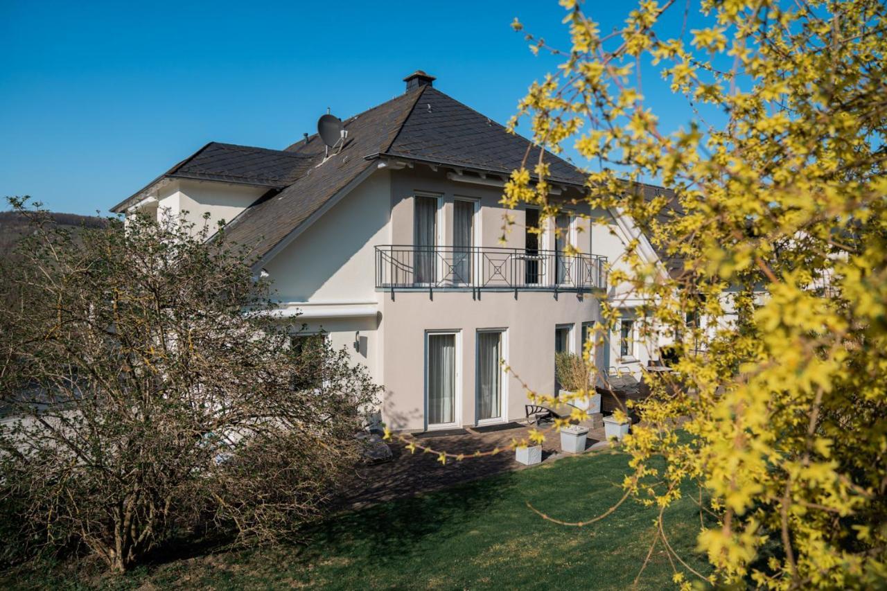 Roussel - Hotel Restaurant Verbandsgemeinde Verbandsgemeinde Bernkastel-Kues Buitenkant foto